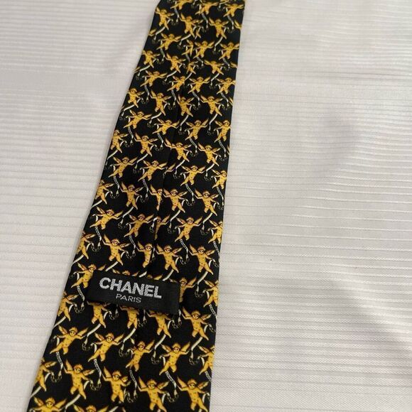 CHANEL PARIS Classic Luxury Black Cherub Angel Necktie 100% Silk Made in Italy - Picture 4 of 9